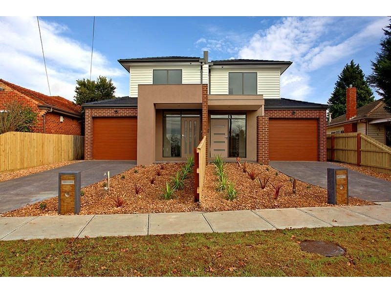 7a Ridge Road, Oak Park VIC 3046