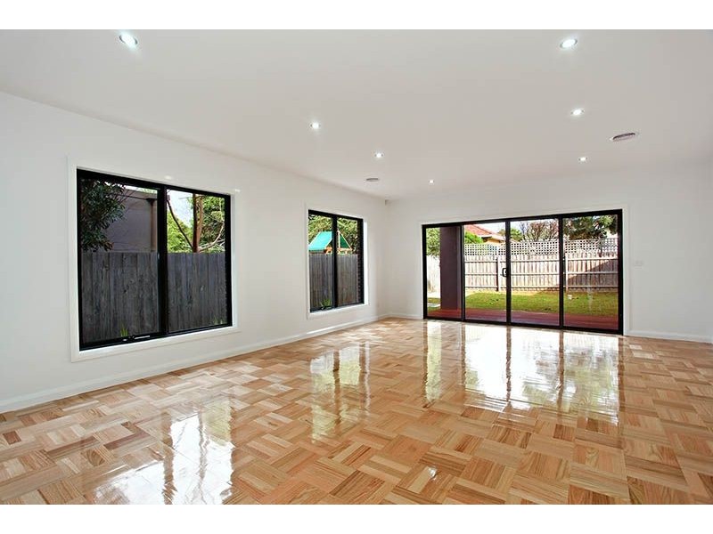 7a Ridge Road, Oak Park VIC 3046