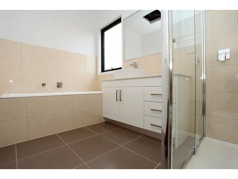 7a Ridge Road, Oak Park VIC 3046