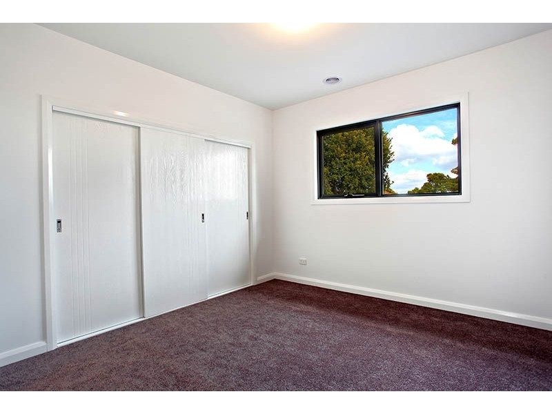 7a Ridge Road, Oak Park VIC 3046