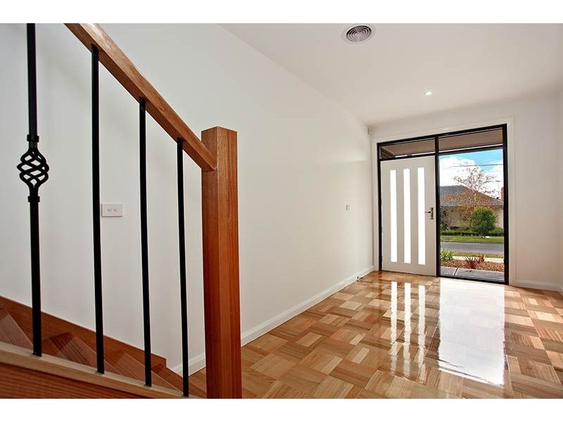 7a Ridge Road, Oak Park VIC 3046