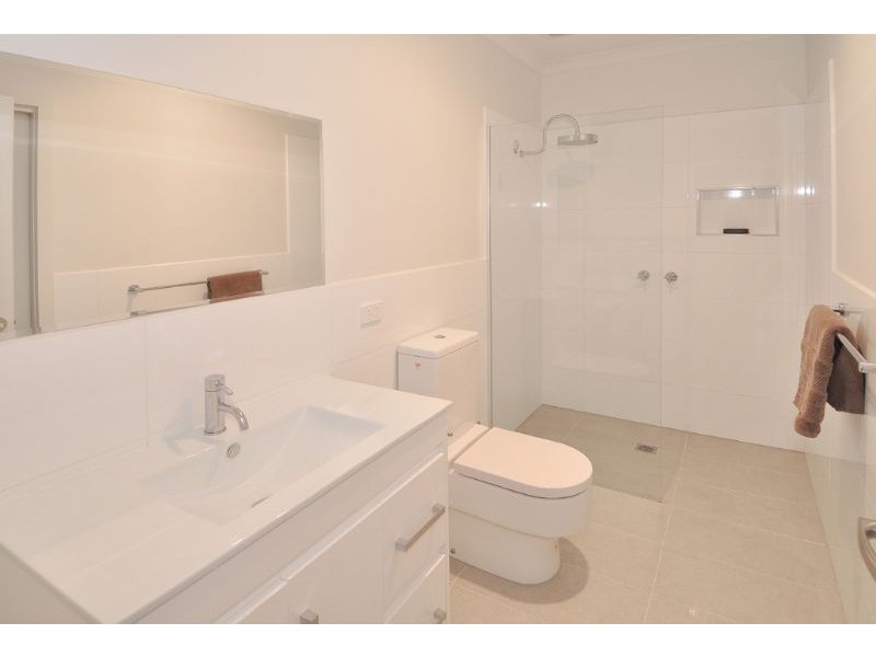 1b Lyons Street, Glenroy VIC 3046