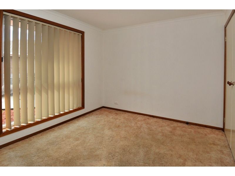 2/6 Care Close, Meadow Heights VIC 3048