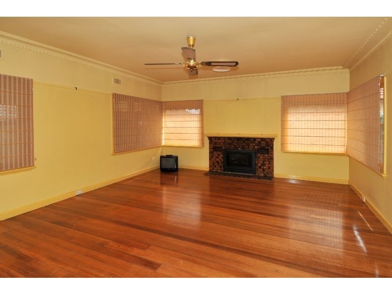 57 Plumpton Avenue, Glenroy VIC 3046