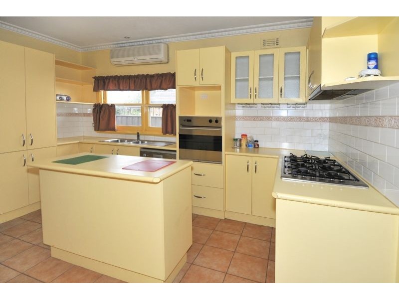 57 Plumpton Avenue, Glenroy VIC 3046