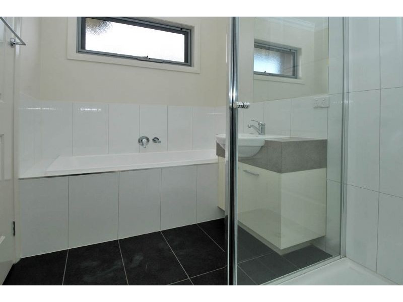 1/30 George Street, Oak Park VIC 3046