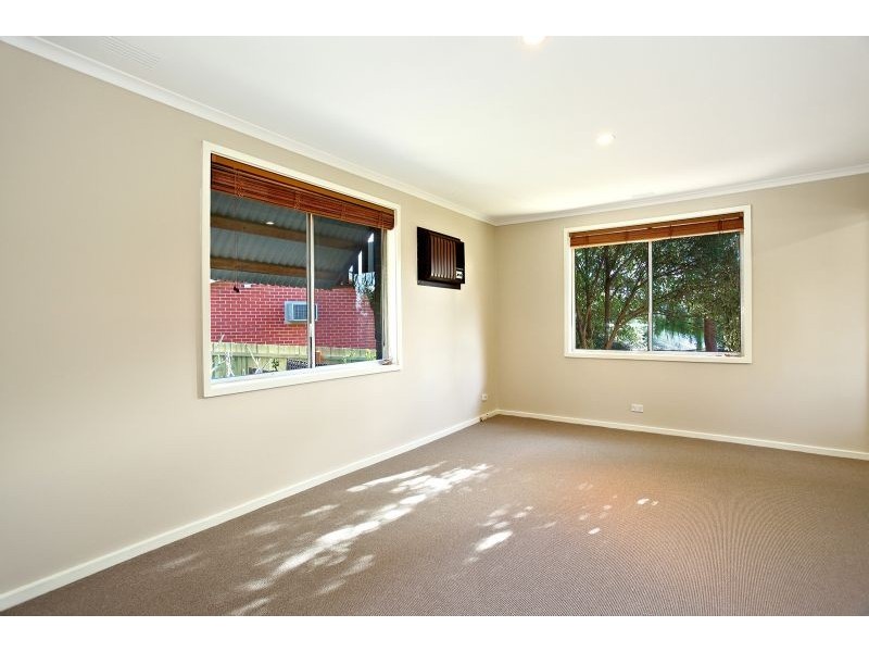 13 Heywood Crescent, Broadmeadows VIC 3047