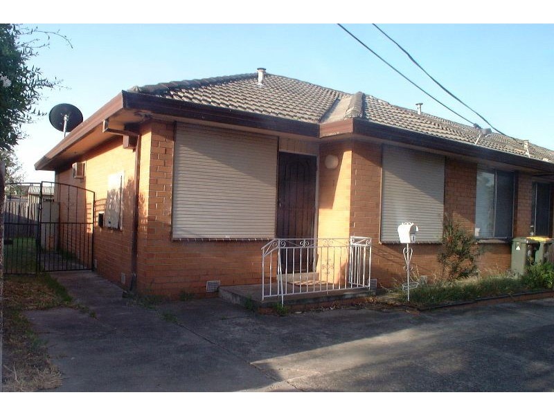 1/1 Knole Street, Hadfield VIC 3046