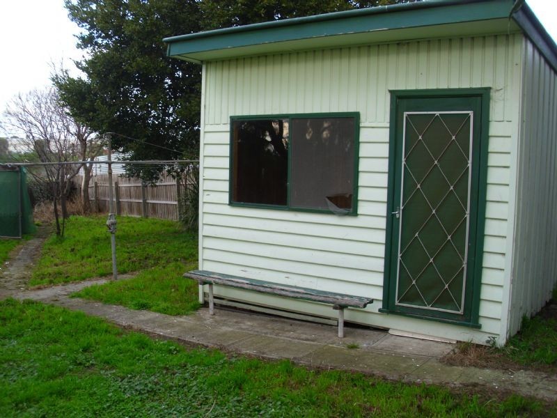 10 Pyalong Crescent, Dallas VIC 3047