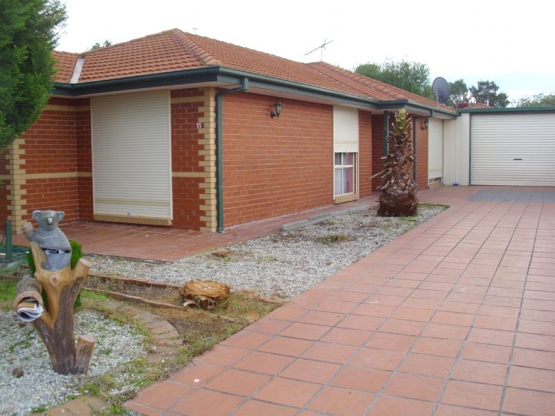 11 Lawry Place, Meadow Heights VIC 3048