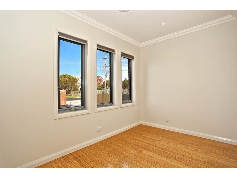 1/30 George Street, Glenroy VIC 3046