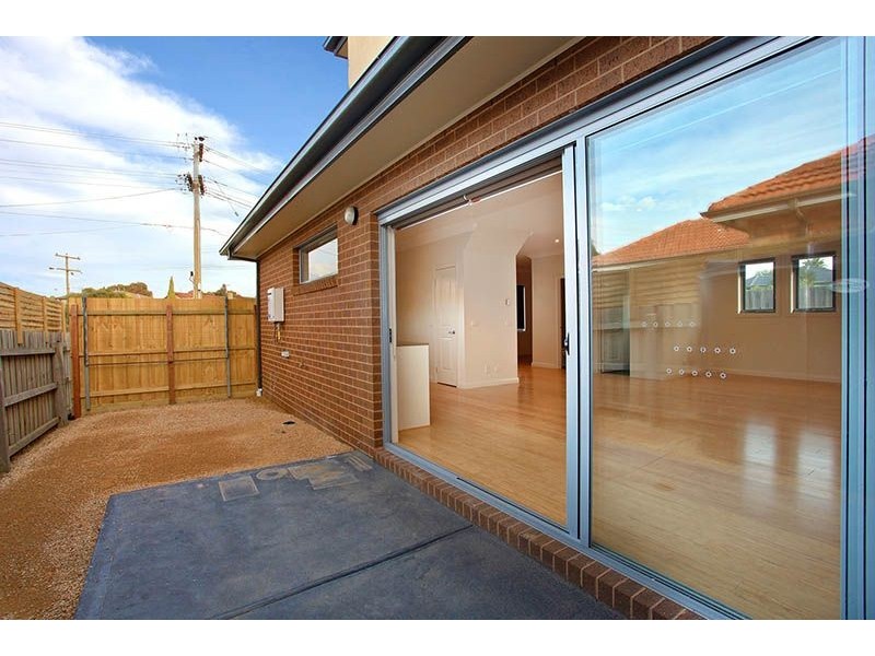 1/30 George Street, Glenroy VIC 3046