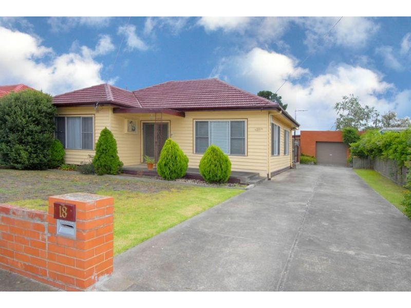 18 York Street, Glenroy VIC 3046
