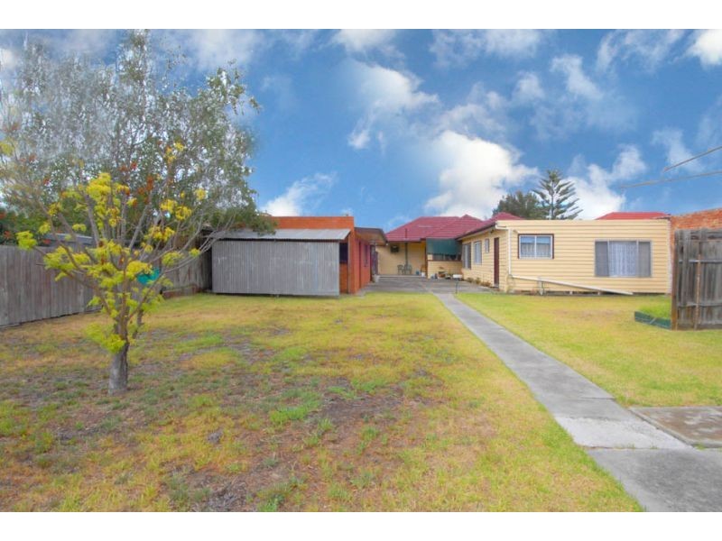 18 York Street, Glenroy VIC 3046