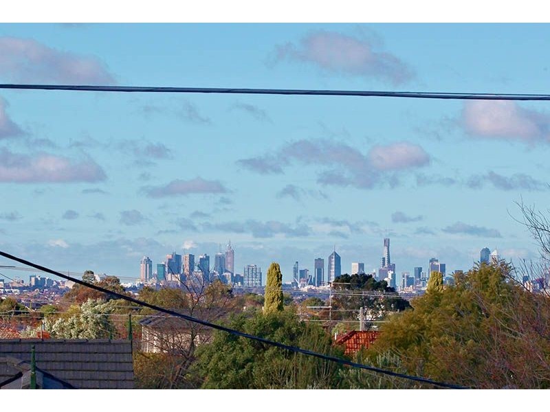 2/42 Gladstone Parade, Glenroy VIC 3046