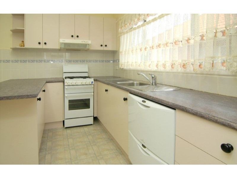 16 William Street, Glenroy VIC 3046