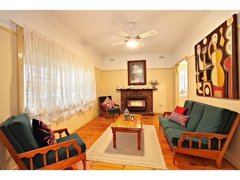 9 Caldwell Street, Glenroy VIC 3046