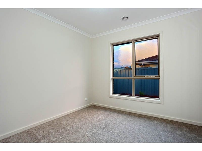 3/50 Leonard Avenue, Glenroy VIC 3046