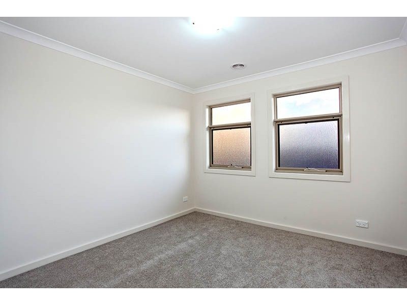 2/50 Leonard Avenue, Glenroy VIC 3046
