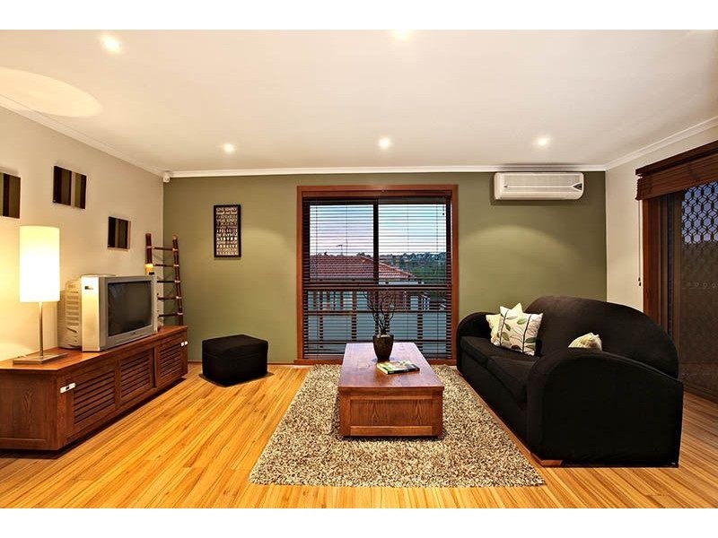 5 Centre Way, Glenroy VIC 3046