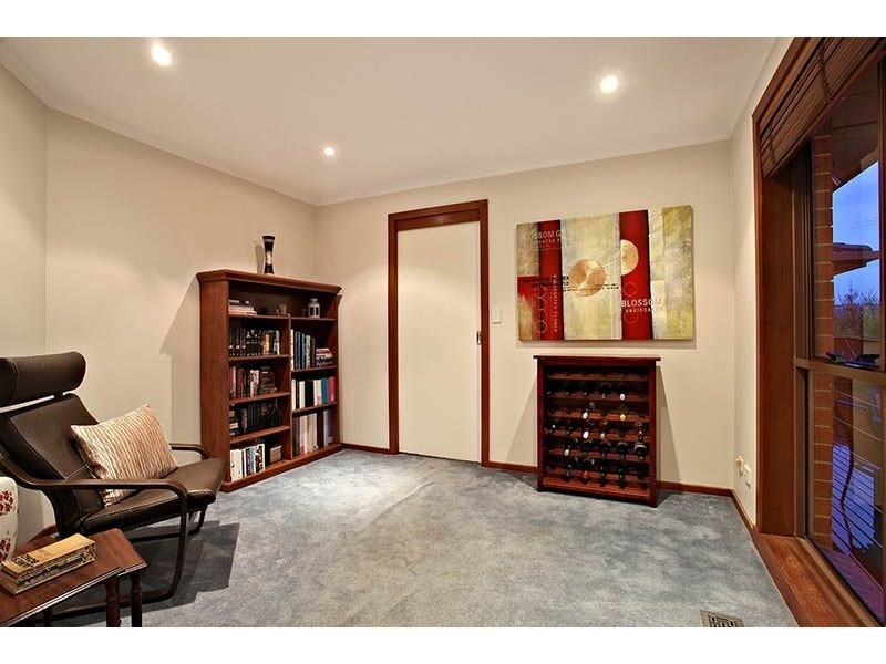 5 Centre Way, Glenroy VIC 3046