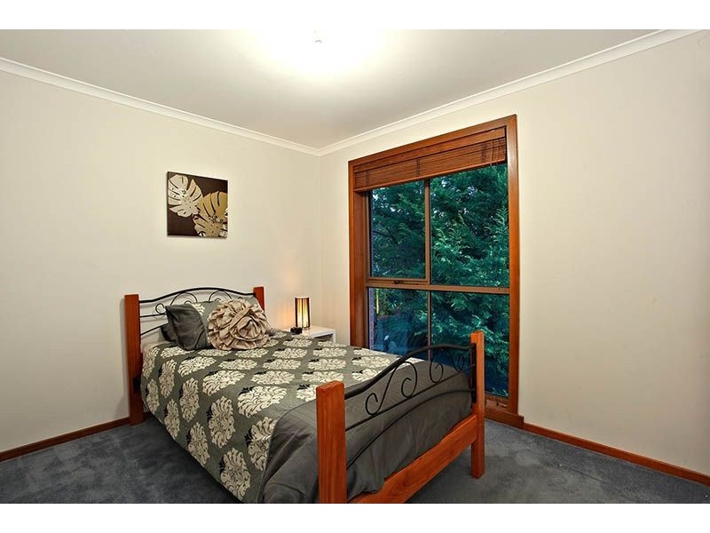 5 Centre Way, Glenroy VIC 3046