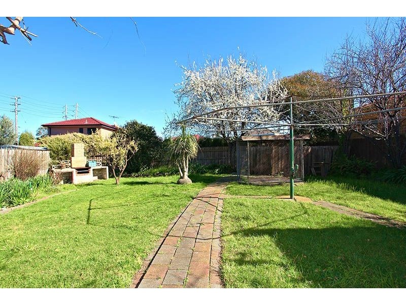 18 Kathryn Street, Fawkner VIC 3060