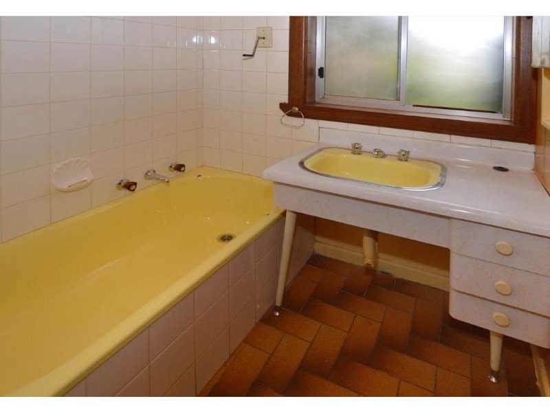 9 Davies Street, Hadfield VIC 3046