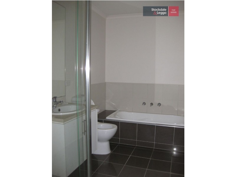 8/213-215 Camp Road, Broadmeadows VIC 3047