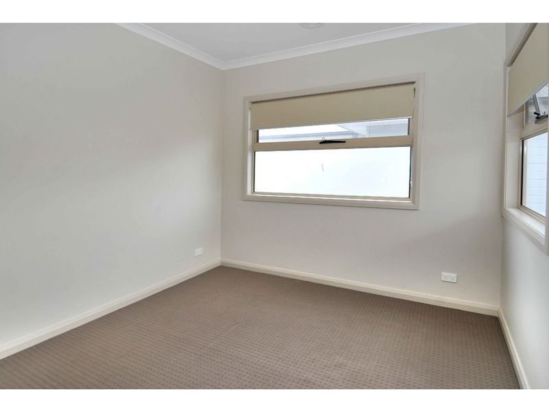 2/114 Hilton Street, Glenroy VIC 3046