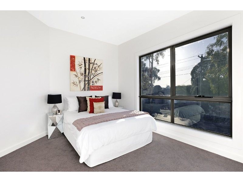 3/64 Wheatsheaf Road, Glenroy VIC 3046