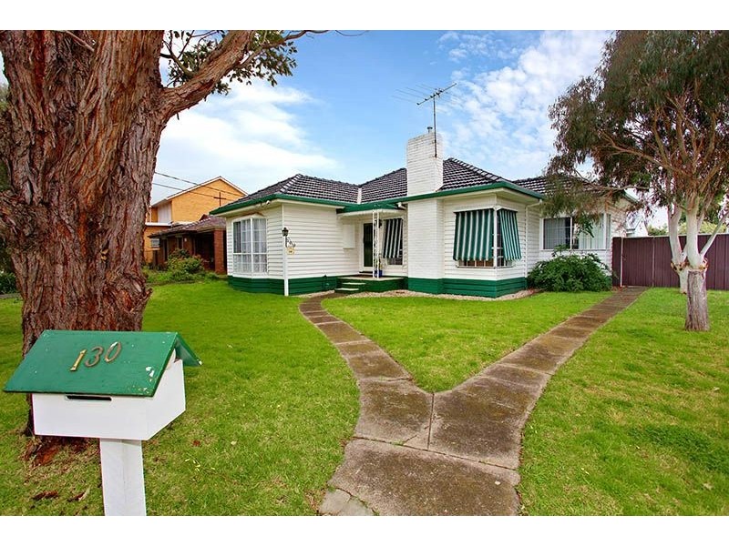 130 Melbourne Avenue, Glenroy VIC 3046