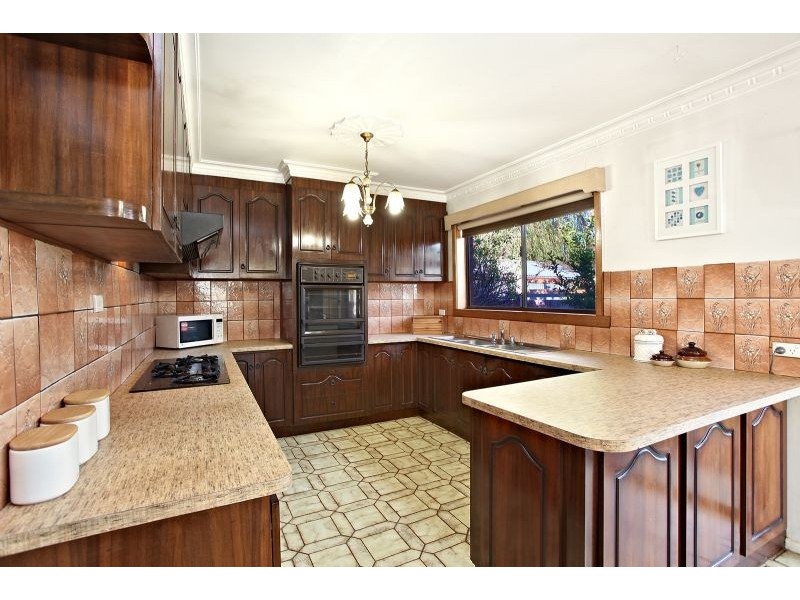 19 Samson Street, Hadfield VIC 3046