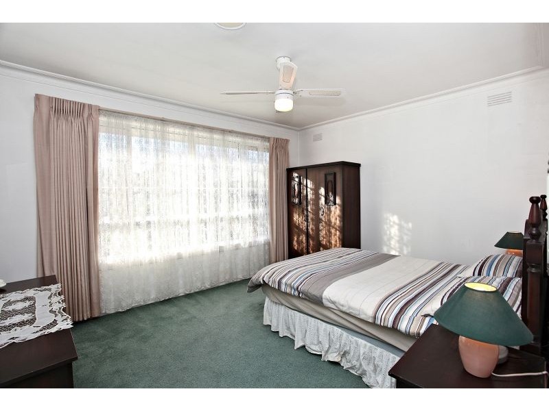 19 Samson Street, Hadfield VIC 3046