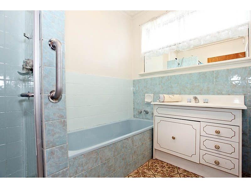 2 Damian Court, Glenroy VIC 3046