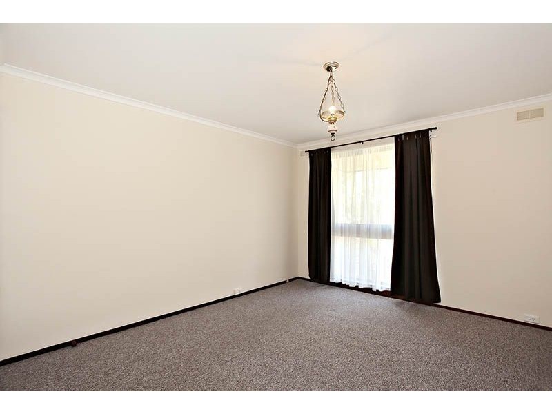 2/81 Station Road, Glenroy VIC 3046