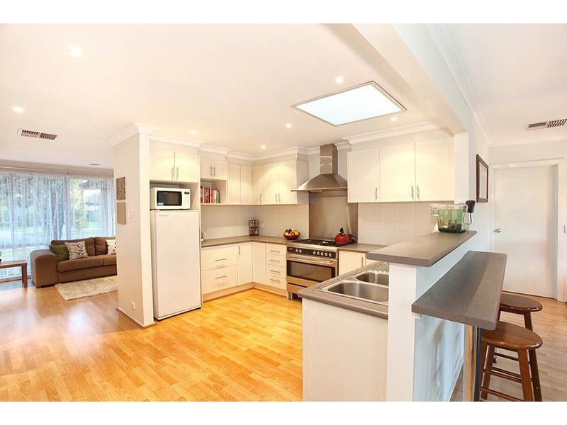 4 Stawell Avenue, Dallas VIC 3047