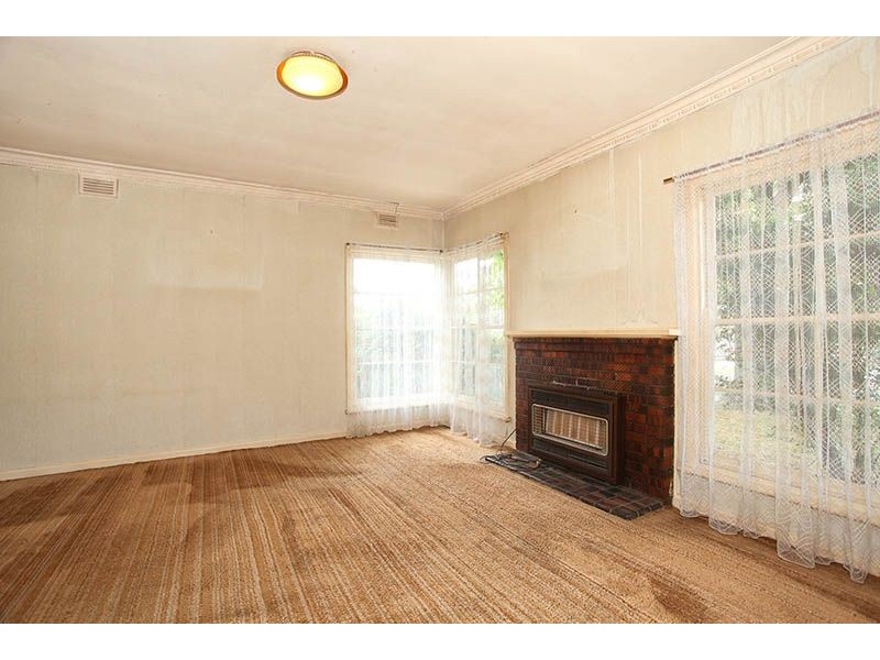 124 Melbourne Avenue, Glenroy VIC 3046