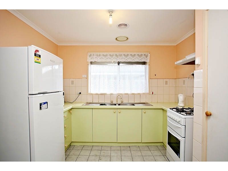 1/2 Tamboon Court, Meadow Heights VIC 3048