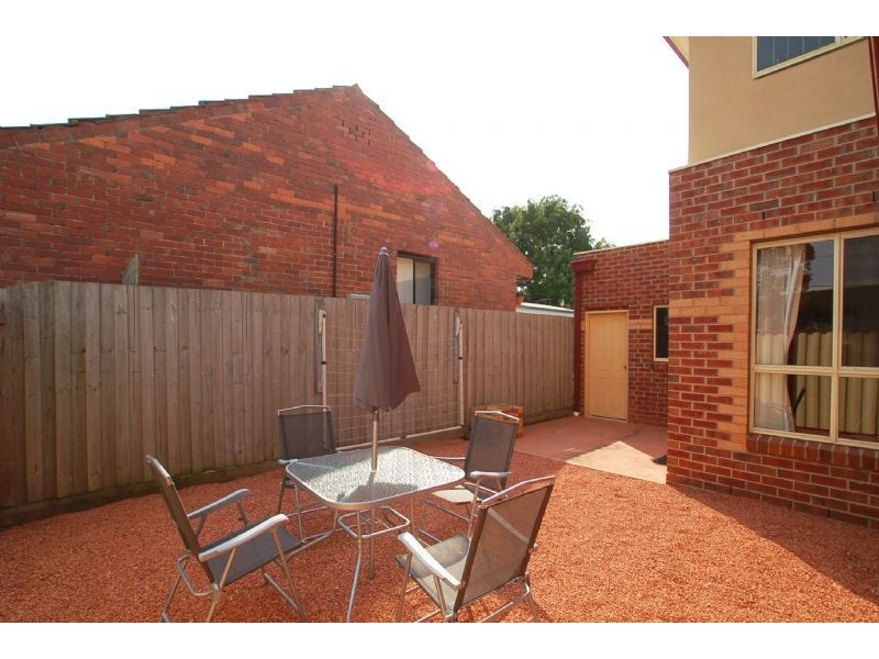 3/42 Bamburgh Street, Jacana VIC 3047