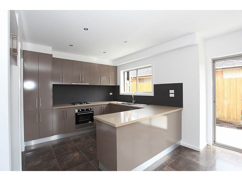 1/15 Maude Avenue, Glenroy VIC 3046