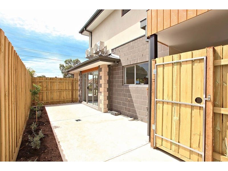 1/15 Maude Avenue, Glenroy VIC 3046