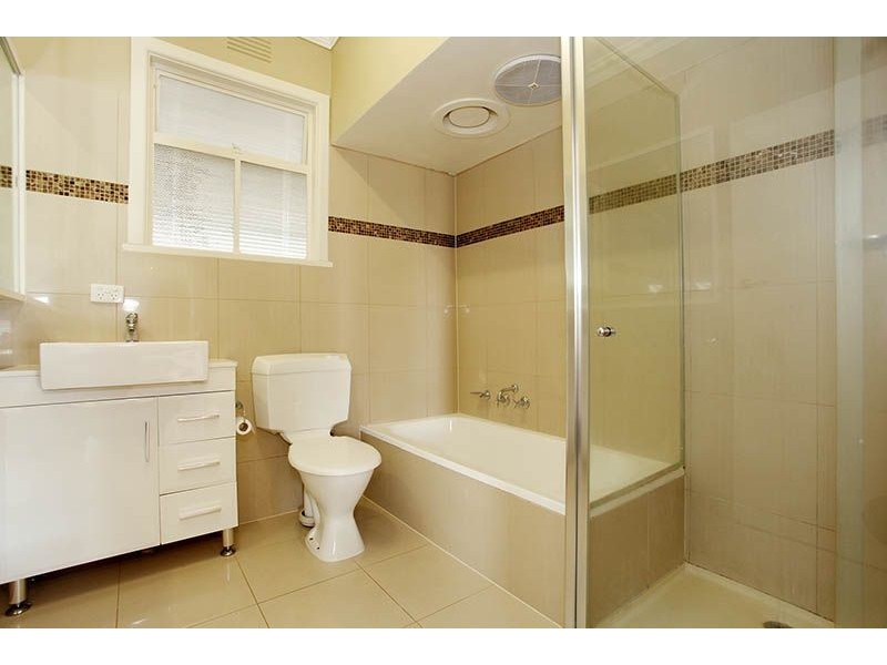 124 Vincent Street, Oak Park VIC 3046