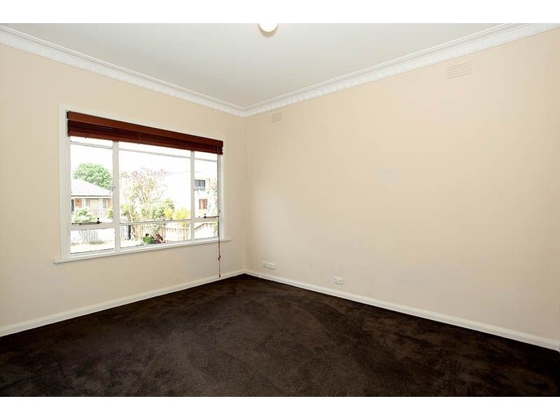 124 Vincent Street, Oak Park VIC 3046