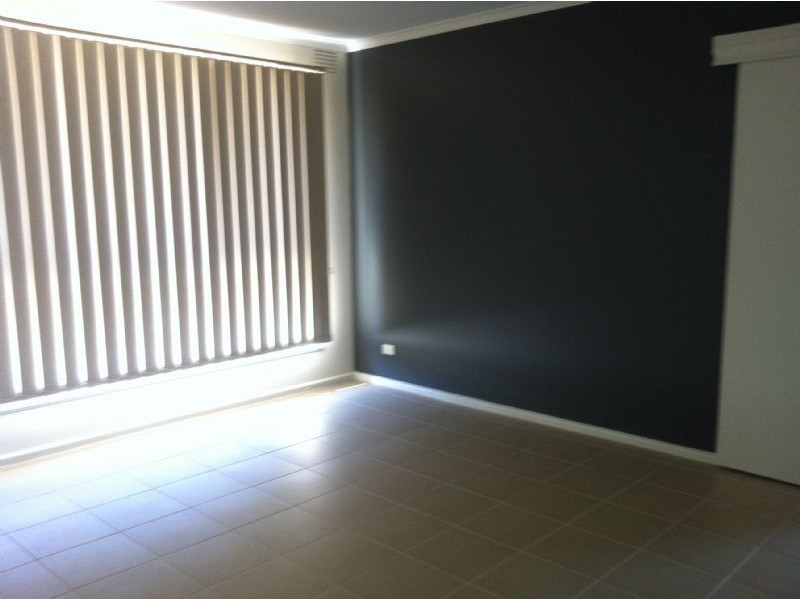 1/139 East Street, Hadfield VIC 3046