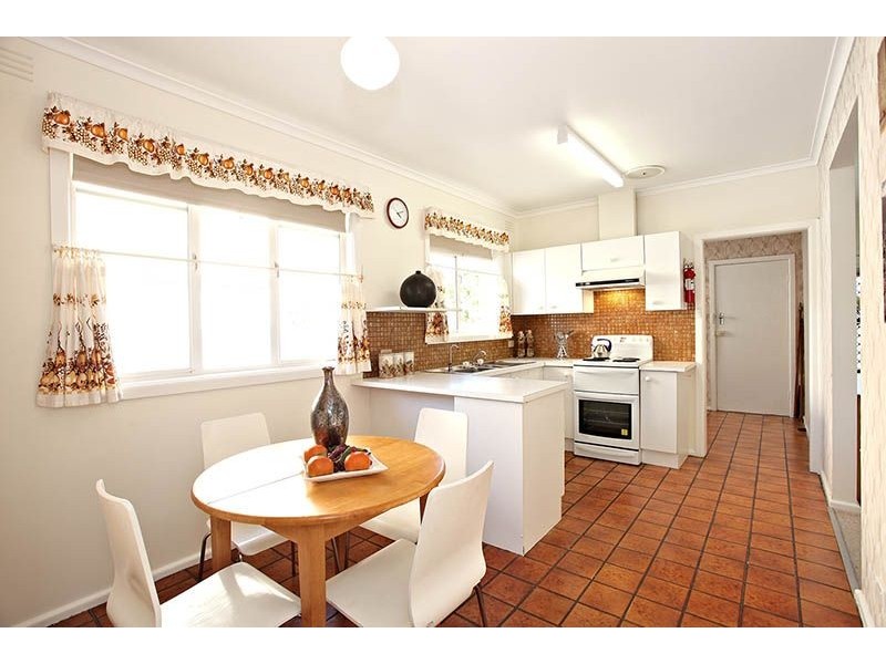 11 Cherwell Avenue, Glenroy VIC 3046