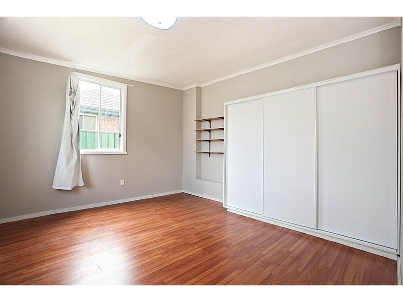 43 Hales Crescent, Jacana VIC 3047