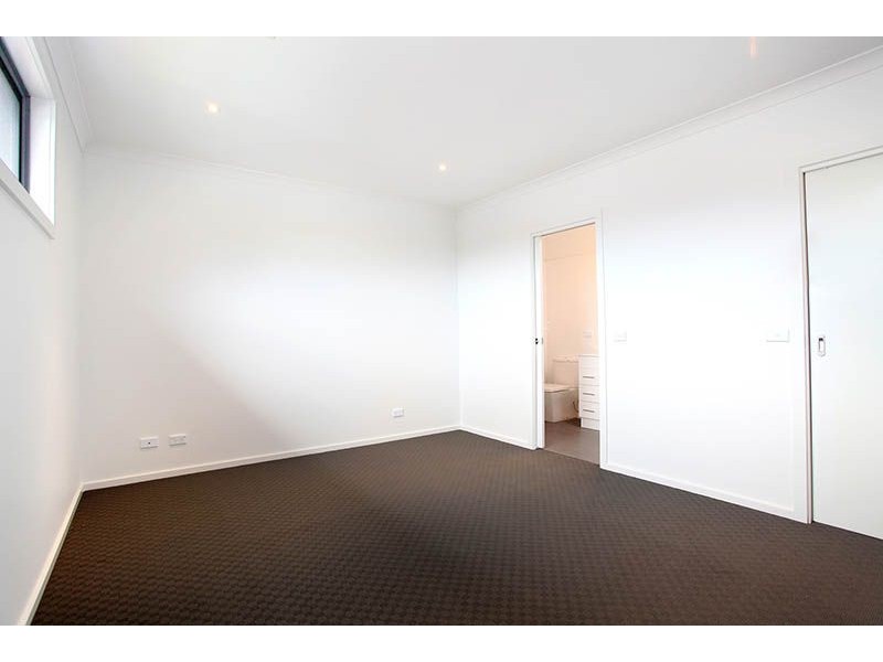 1/103 Glenroy Road, Glenroy VIC 3046