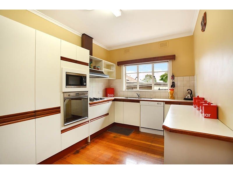 34 Devereaux Street, Oak Park VIC 3046