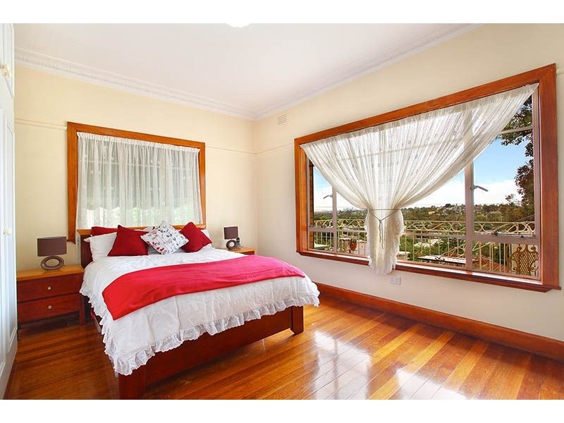 34 Devereaux Street, Oak Park VIC 3046